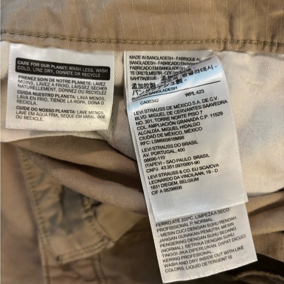 Vintage Men’s Levi Cargos Size 46 - Picture 6 of 7